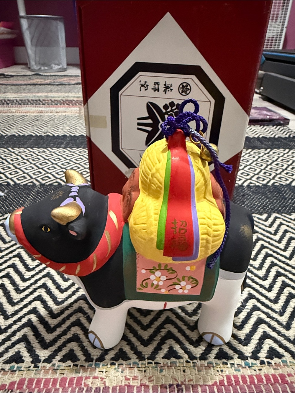 Perfect Vintage ASAKUSA TEMPLE Japan Souvenir ceramic cow and fortune!